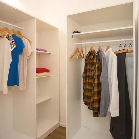 Happyliving Apartment *